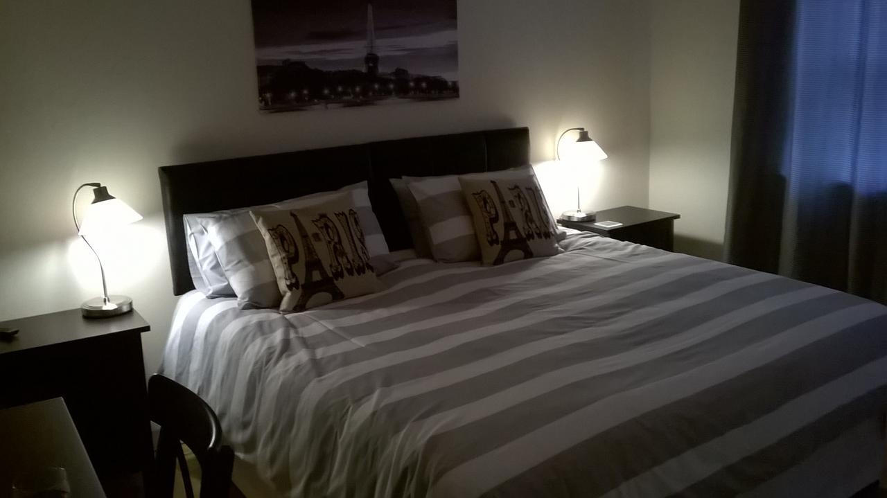 Upton Arms Hotel Pontefract Bagian luar foto